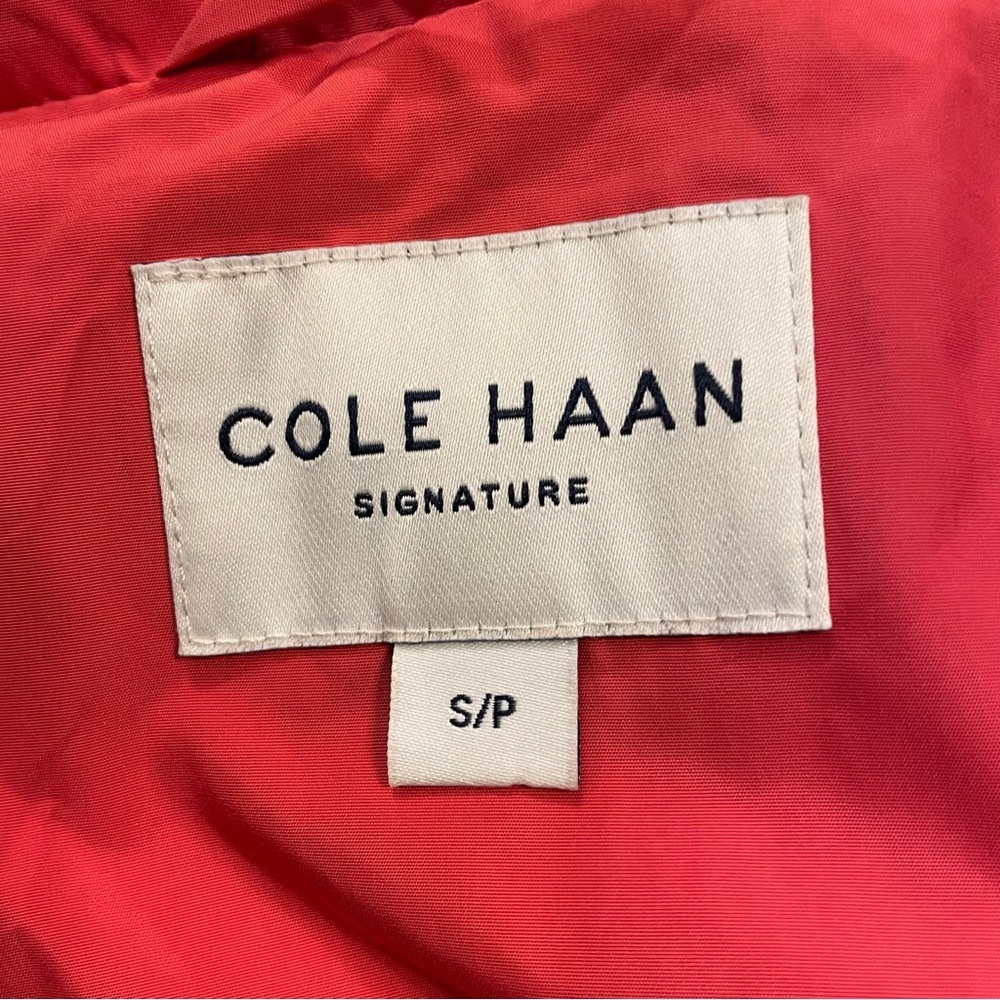 COLE HAAN Signature Packable Hooded Rain Jacket in Red - Picture 8 of 10
